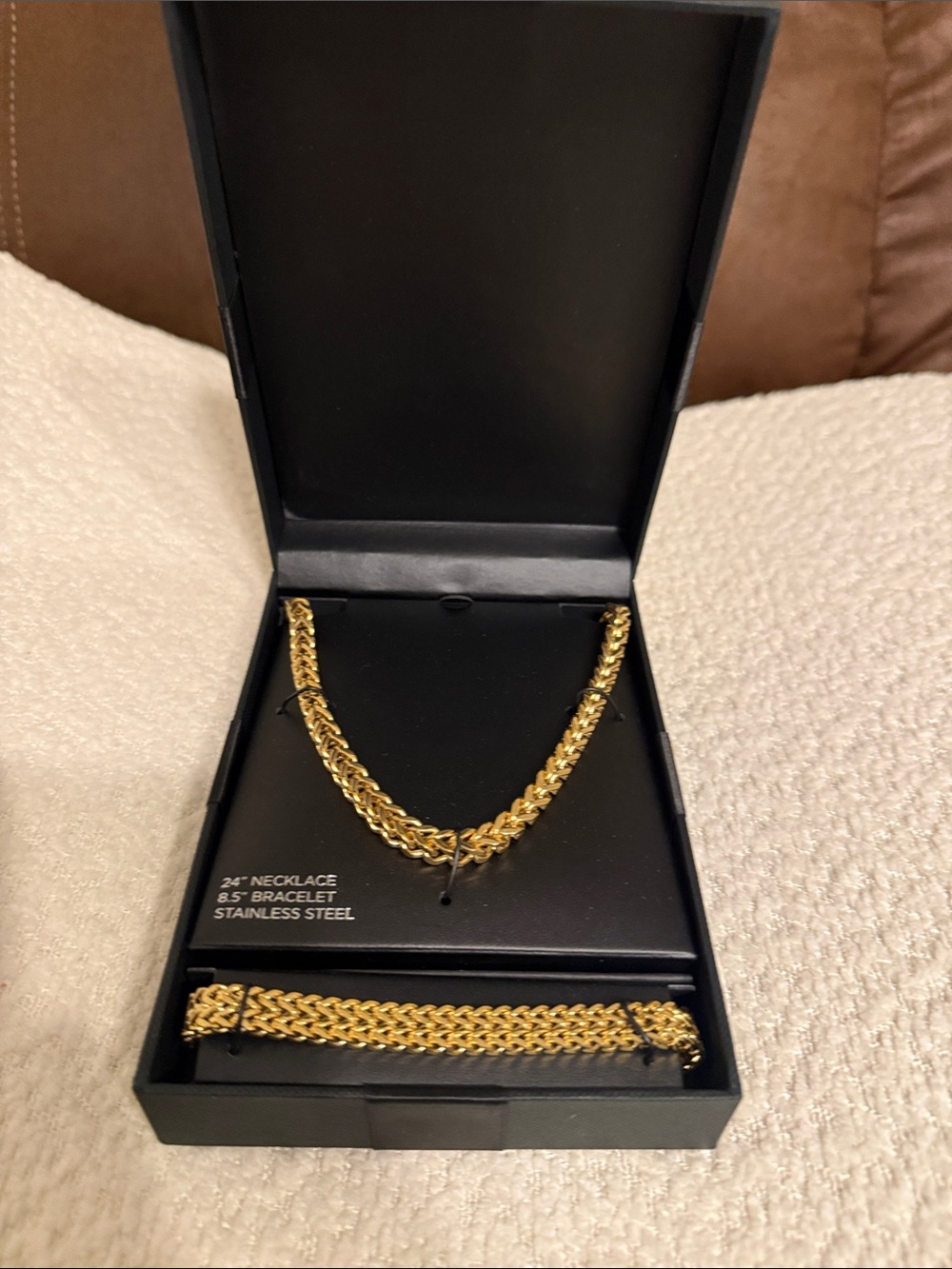 Men’s Stainless Steel Gold Tone Cuban link Chain Necklace 24” & 8.5” Bracelet - Picture 5 of 7